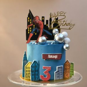 Custom Cake berries 2